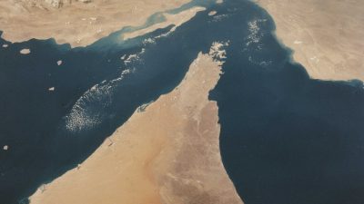 המצב במצרי הורמוז והשפעה על שוק הנפט העולמי | פרשנות